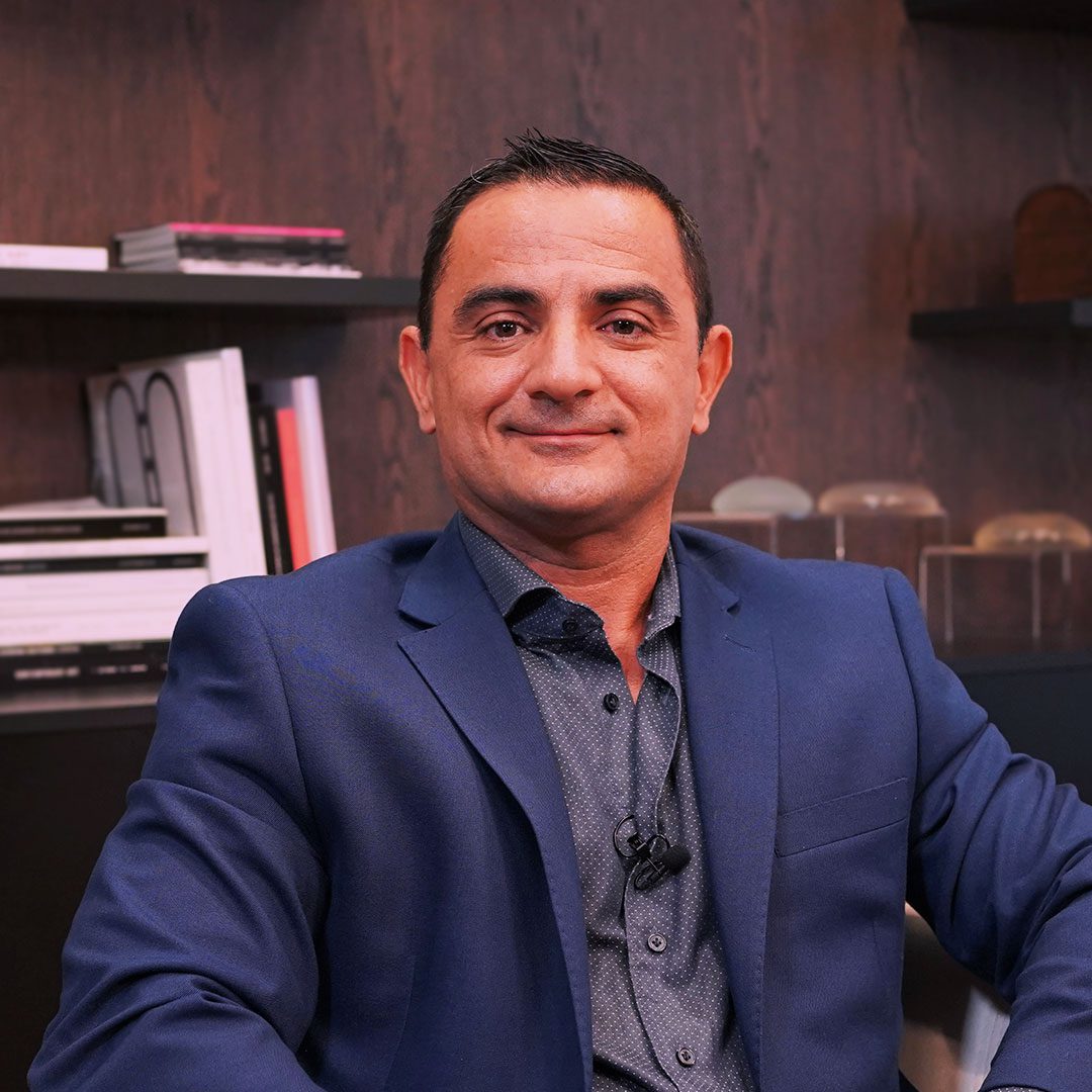 Dr. Carlos Beltrán